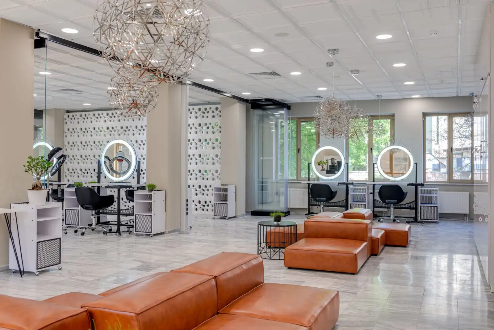 上海中小企业数字化办公转型：管理系统部署实施要点与常见问题规避